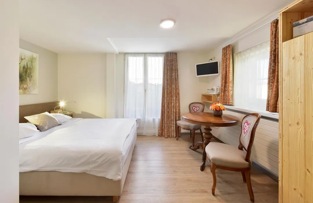 Hotel Hirschen-1